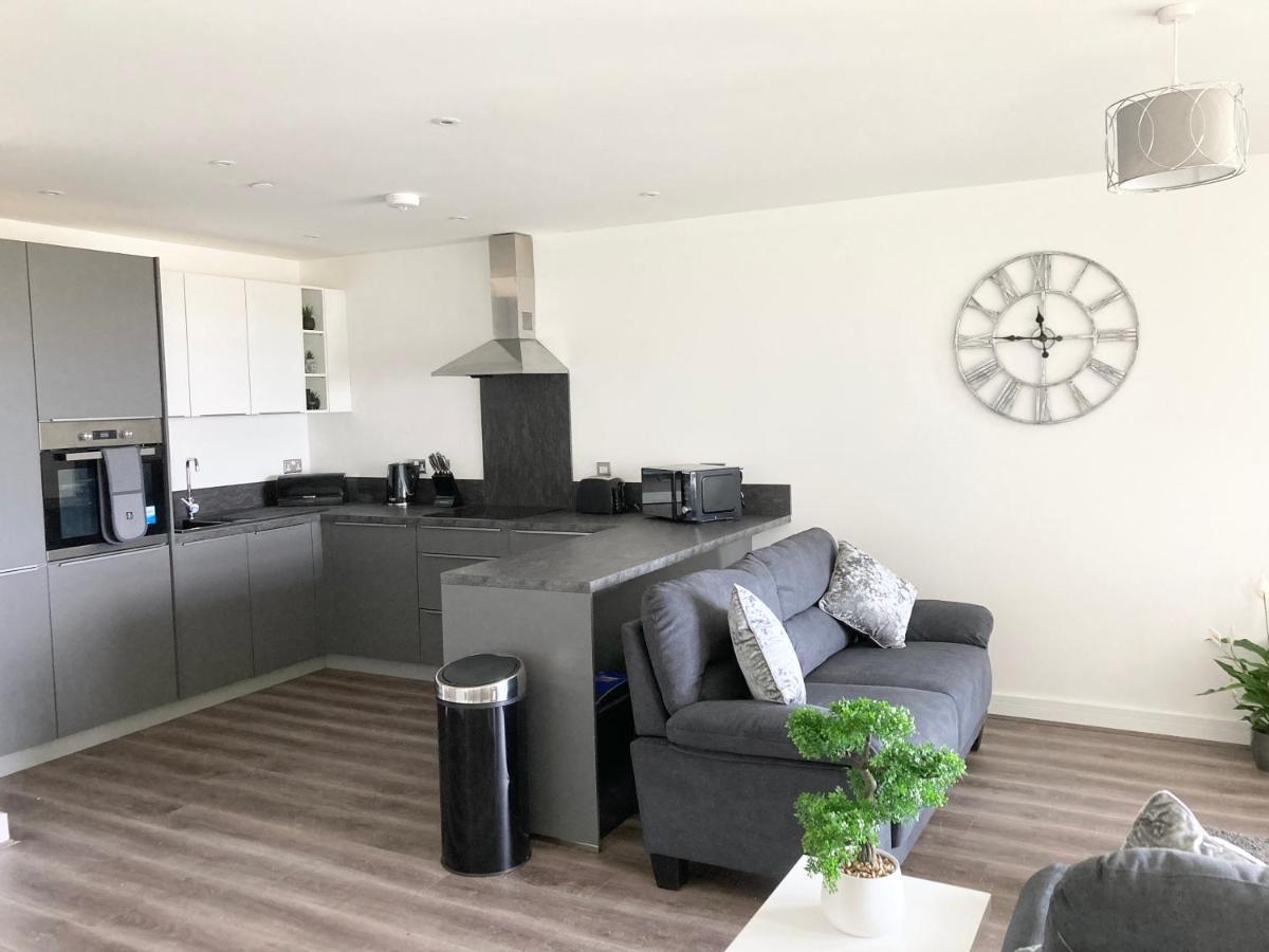 Impressive Newly Built Apartment คอนวี ภายนอก รูปภาพ